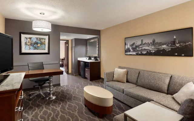 Embassy Suites by Hilton Atlanta Airport