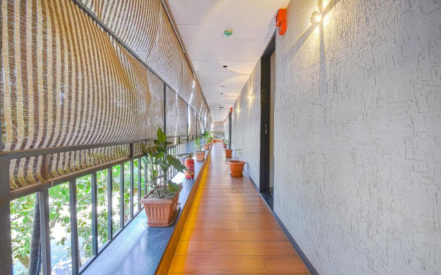 Fabhotel Udhna Inn