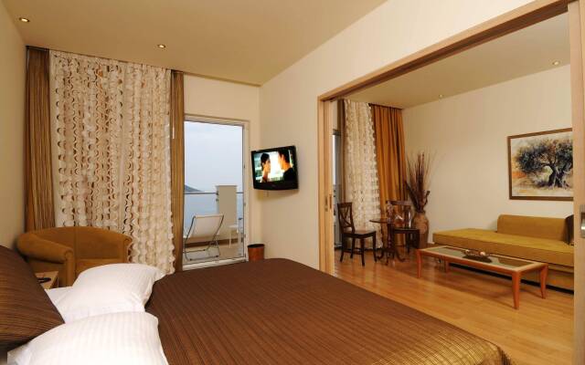 Отель Akrotiri Beach Корфу комната для гостей