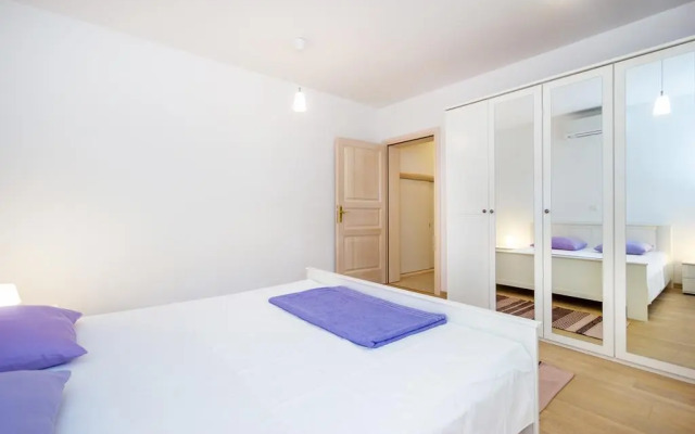 Apartment Barbina Kaštelina