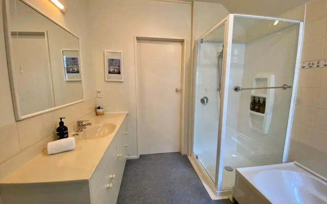 3 Ritchie-New Arrowtown Home