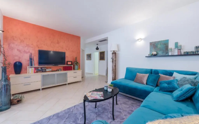Tara Apartments