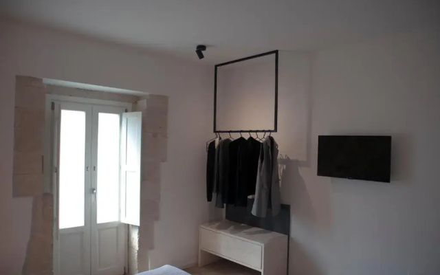 4 Elements Boutique Home
