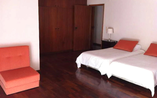 Molhe Apartments - Elias Garcia