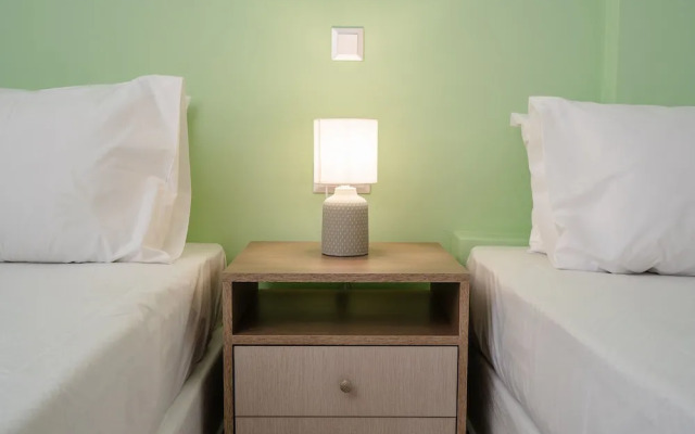Evripus Suites Hotel