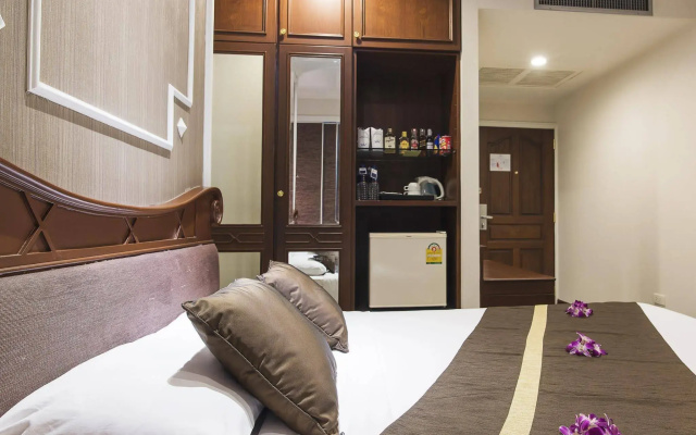 Majestic Suites