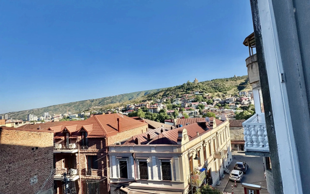 Grounds · Tbilisi — photo 38