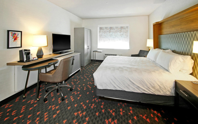 Holiday Inn Hotel & Suites Calgary Airport North by IHG