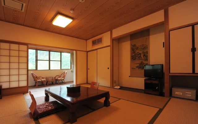 Iyanoyado Kazuraya