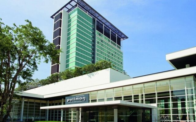 Отель Pullman Bangkok King Power вид на фасад