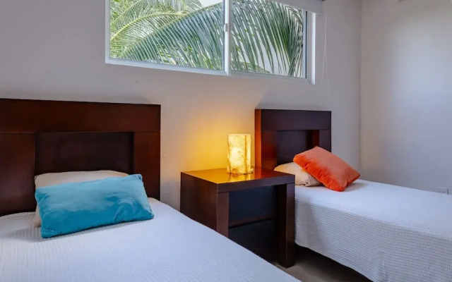 Elements Penthouse 14 3 Bedroom Condo by RedAwning
