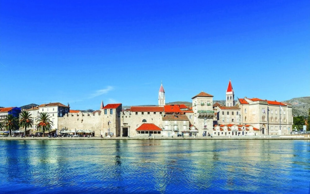 Beautiful Apartment in Trogir With 2 Bedrooms and Wifi