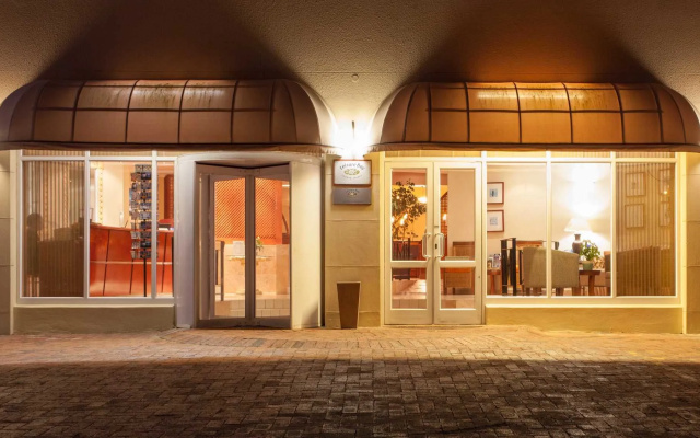 Cape Town Beachfront Apartments At Leisure Bay