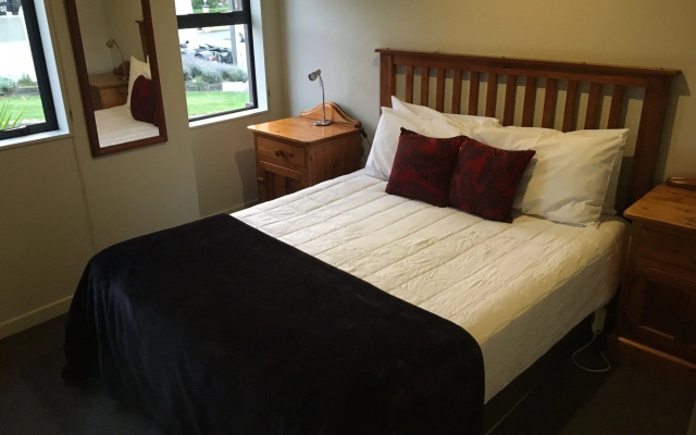 Harbour View Motel