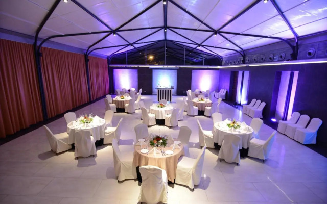 Hotel Maple IVY