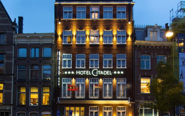 Hotel Citadel вид на фасад