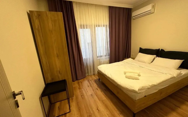 Roj Suite