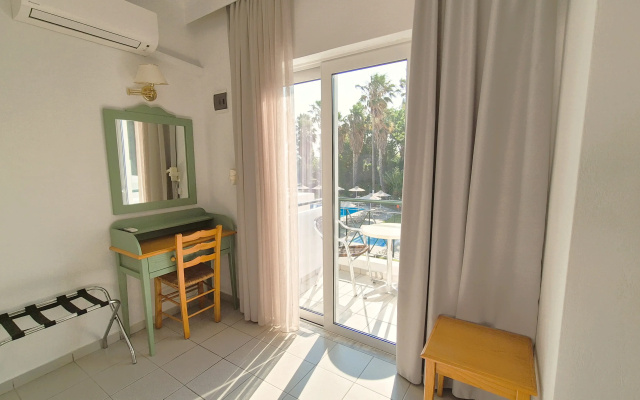 Andromeda Hotel Apartments
