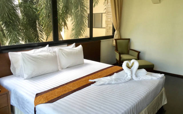 Suwan Golf and Country Club