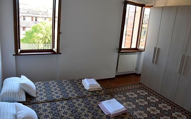 Stay in Verona Center