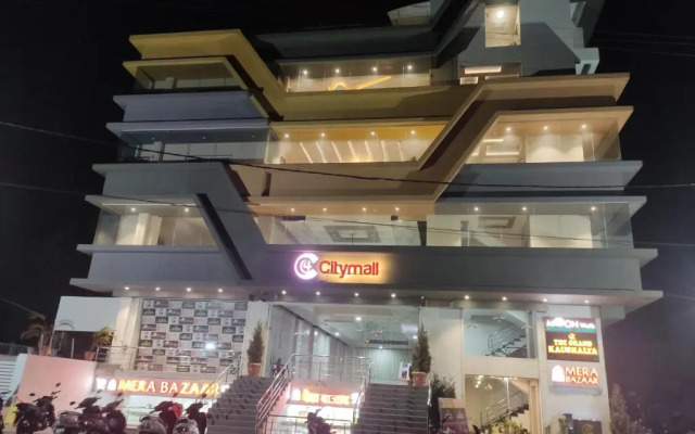 Hotel The Grand Kaushalya