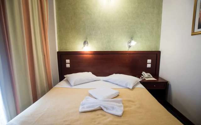 Golden City Hotel