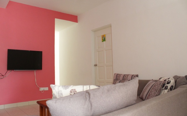 DesaTebrau NewStar Homestay - Wedding Bridal House
