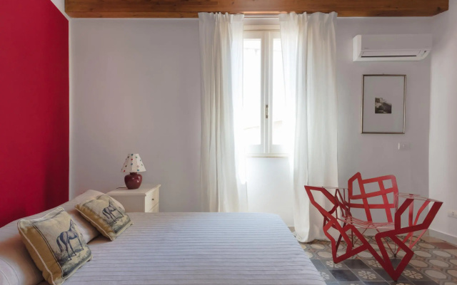Aretusa Apartment With Balcony by Wonderful Italy