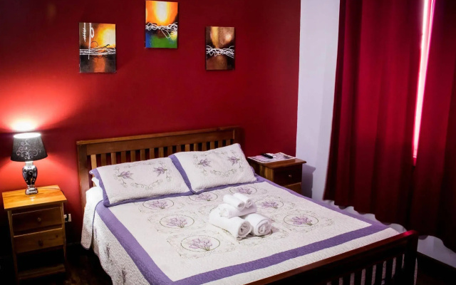 Serenade Hotel