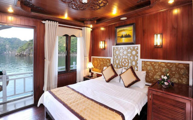 Отель Marguerite Cruises Вьетнам, Халонг - отзывы, цены и фото номеров - забронировать отель Marguerite Cruises онлайн вид на фасад