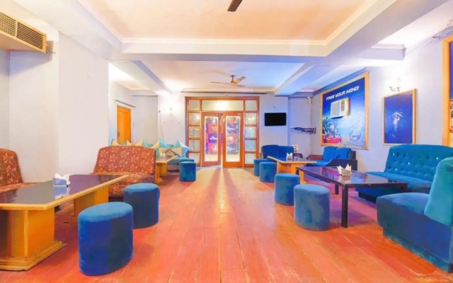 OYO 70349 Hotel Shan