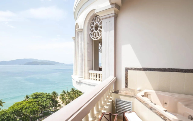 Sunrise Nha Trang Beach Hotel & Spa