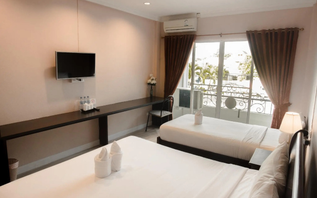 Morning Dew Lodge (SHA Certified)