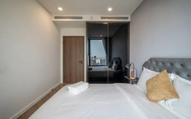 Sunny Lumiere Riverside Luxury Residence