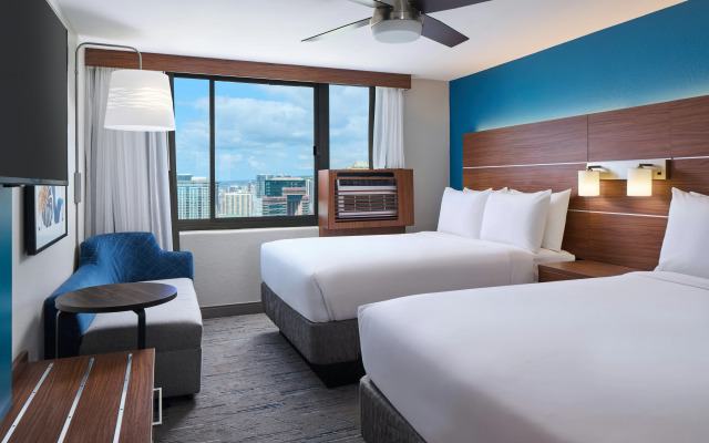 Holiday Inn Express Waikiki