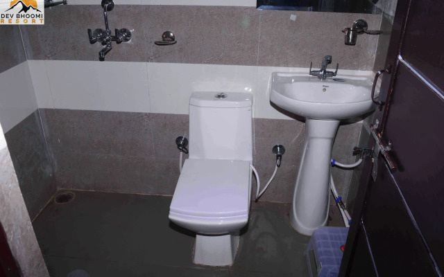 Dev Bhoomi Resort