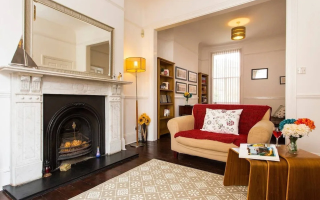 Huge Family Home in Sydenham Village