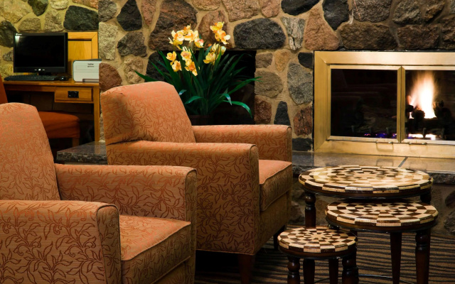 AmericInn by Wyndham Worthington
