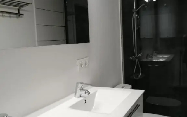 BIOMA Modern & Minimalist Apartment