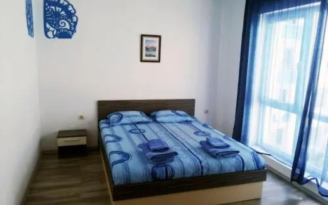 Apartment In Apartcomplex Blue Bay Palace