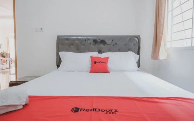 RedDoorz Syariah near Pahoman Stadium Lampung