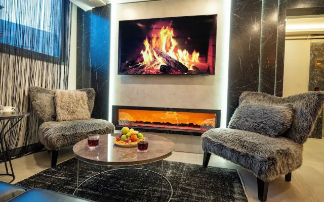 Modernlux Hotel