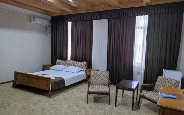 Omar Oasis Hotel