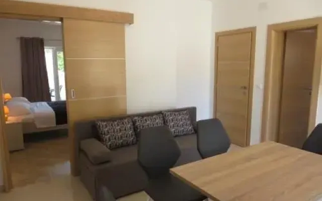 Hotel Suite Standard Apartment Viola