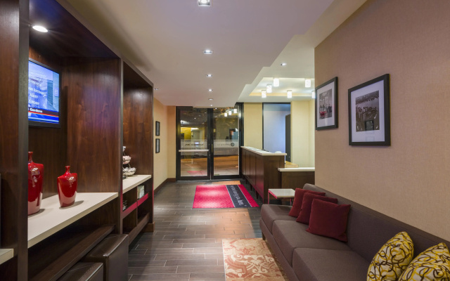 Hampton Inn Seaport Financial District