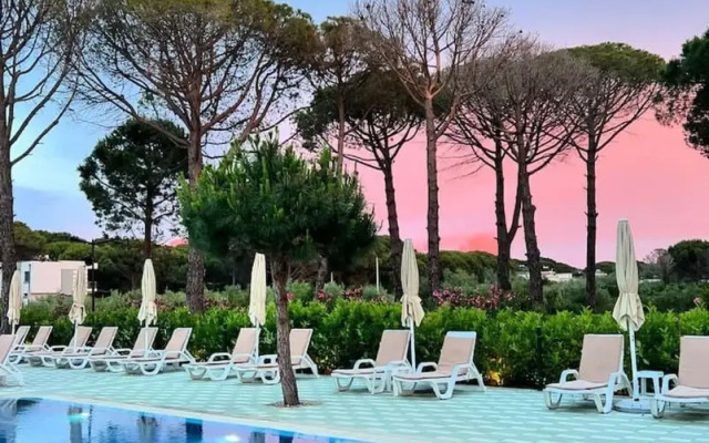 Seaside Apartment With Resort Access - Margarita