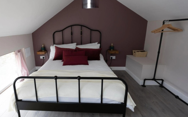 Stay Barrow Blueway - The Stables