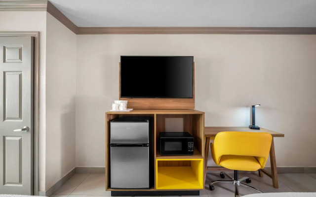 Days Inn by Wyndham Florida City