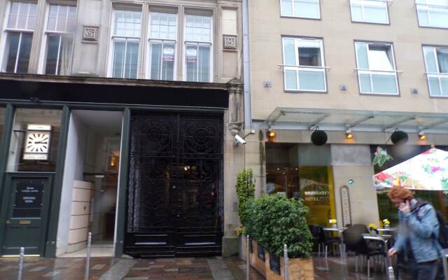 Отель City Centre Brunswick Street Suite Великобритания, Глазго - отзывы, цены и фото номеров - забронировать отель City Centre Brunswick Street Suite онлайн вид на фасад