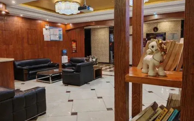Yingxiang Theme Hotel(伊宁映像主题酒店（伊宁市上海城）)